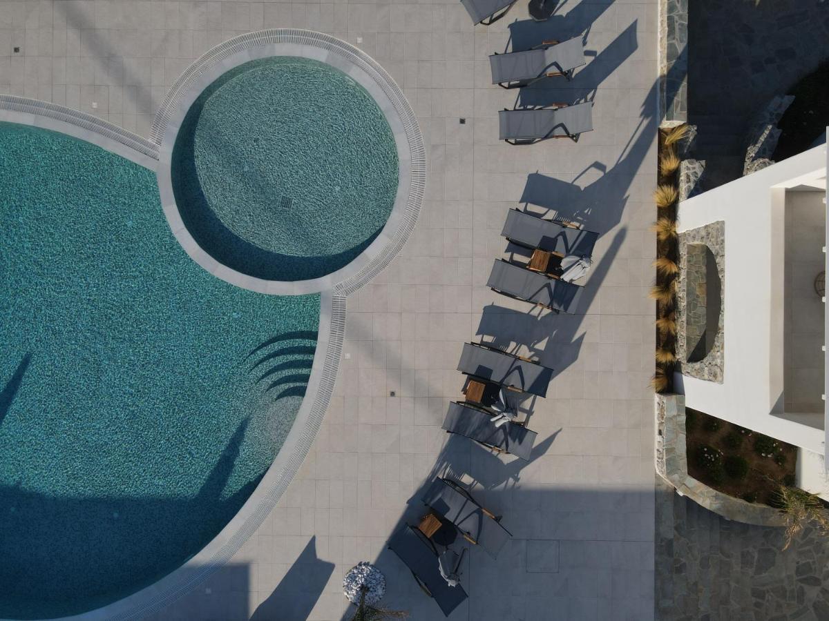 Cosmos Hotel *